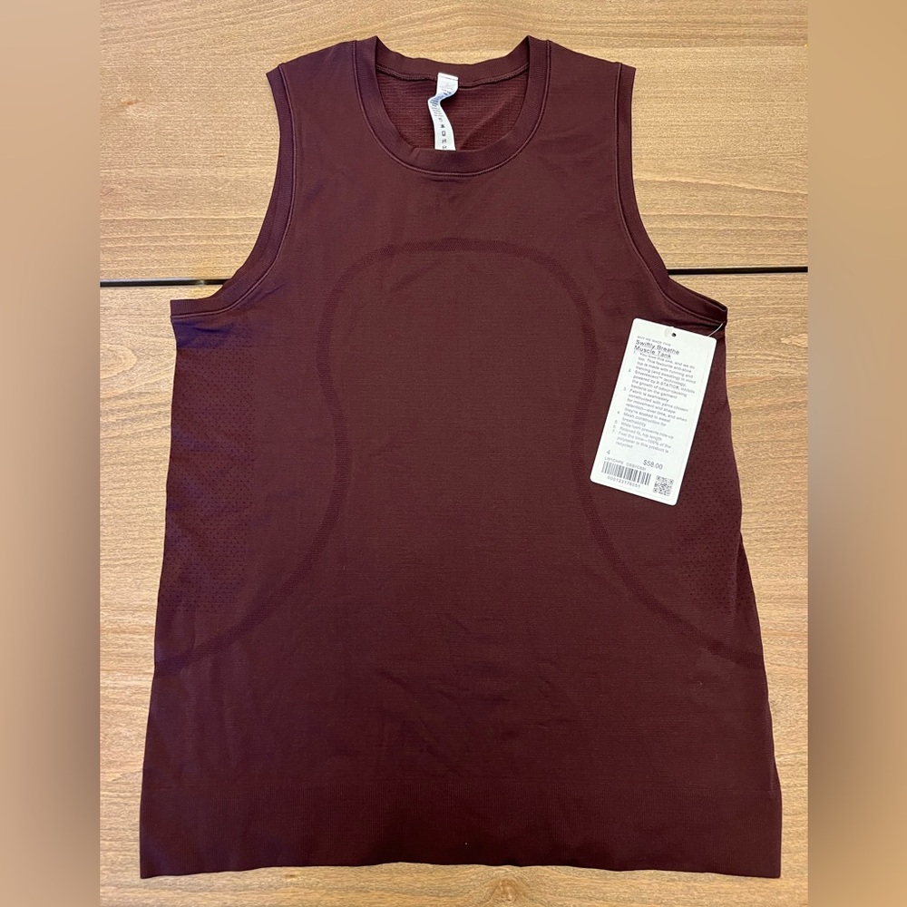 NWT lululemon Swiftly Breath Muscle Tank